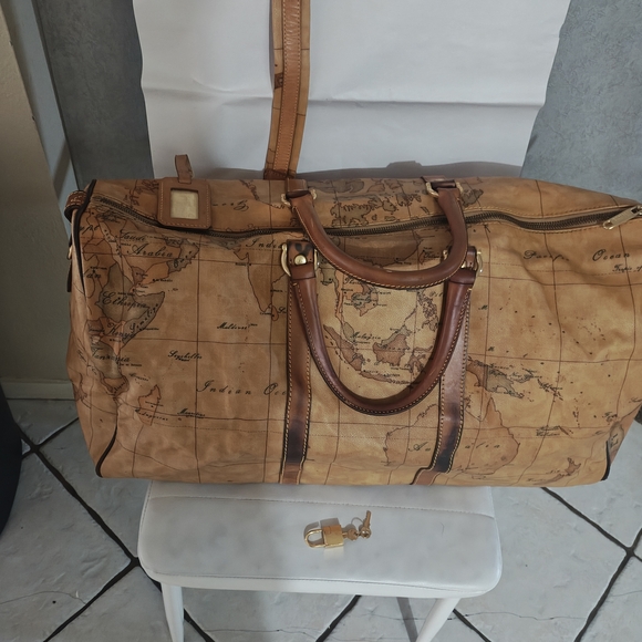 Alviero Martini Prima Classe Vintage Duffle Bag - Picture 1 of 14